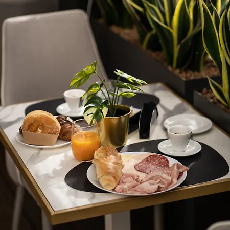 Relais Manzoni 3* Řím